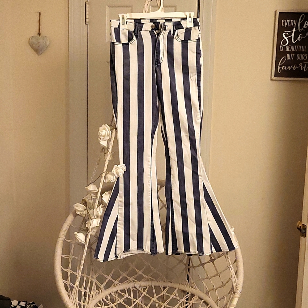 Grey and White striped spring/summer flare pants bought from buckle.